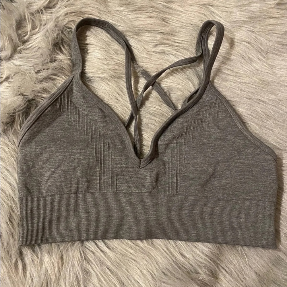 Lululemon sports bra size 10